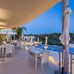 Hotel Caneiros Luxury House & 4*