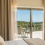 Caneiros Luxury House & Ξενοδοχείο 4*