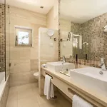 Caneiros Luxury House & Ξενοδοχείο 4*