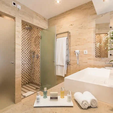 Hotel Caneiros Luxury House & 4*