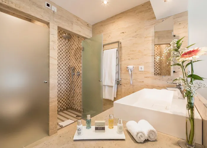 Hotel Caneiros Luxury House & 4*