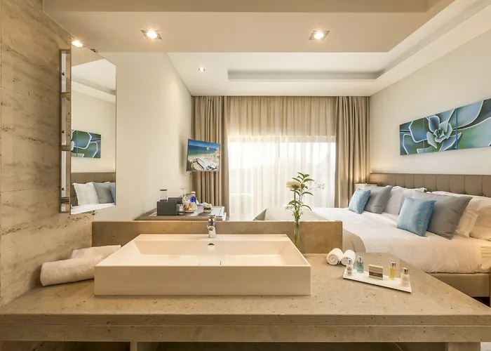 Caneiros Luxury House&suites Hotel 4*