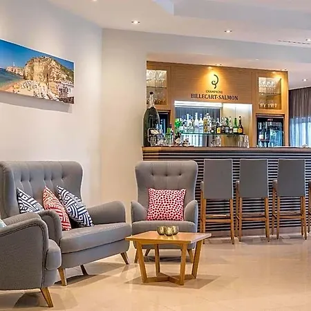 Hotel Caneiros Luxury House & 4*