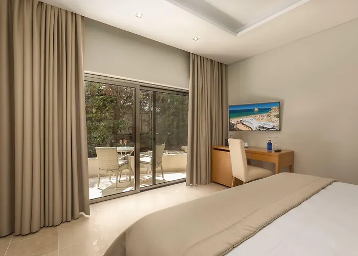 Caneiros Luxury House & 4* Ferragudo