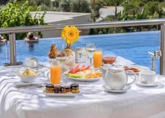 Hotel Caneiros Luxury House & 4*