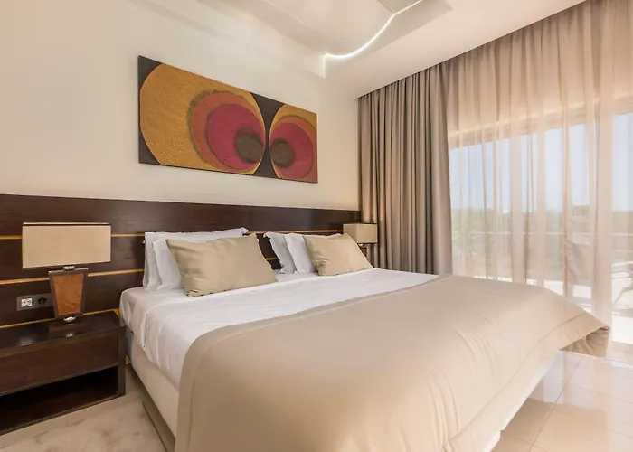 Hotel Caneiros Luxury House & 4*